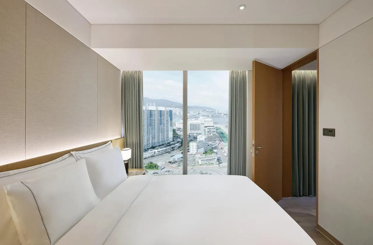 Wyndham Grand Busan Hotel
