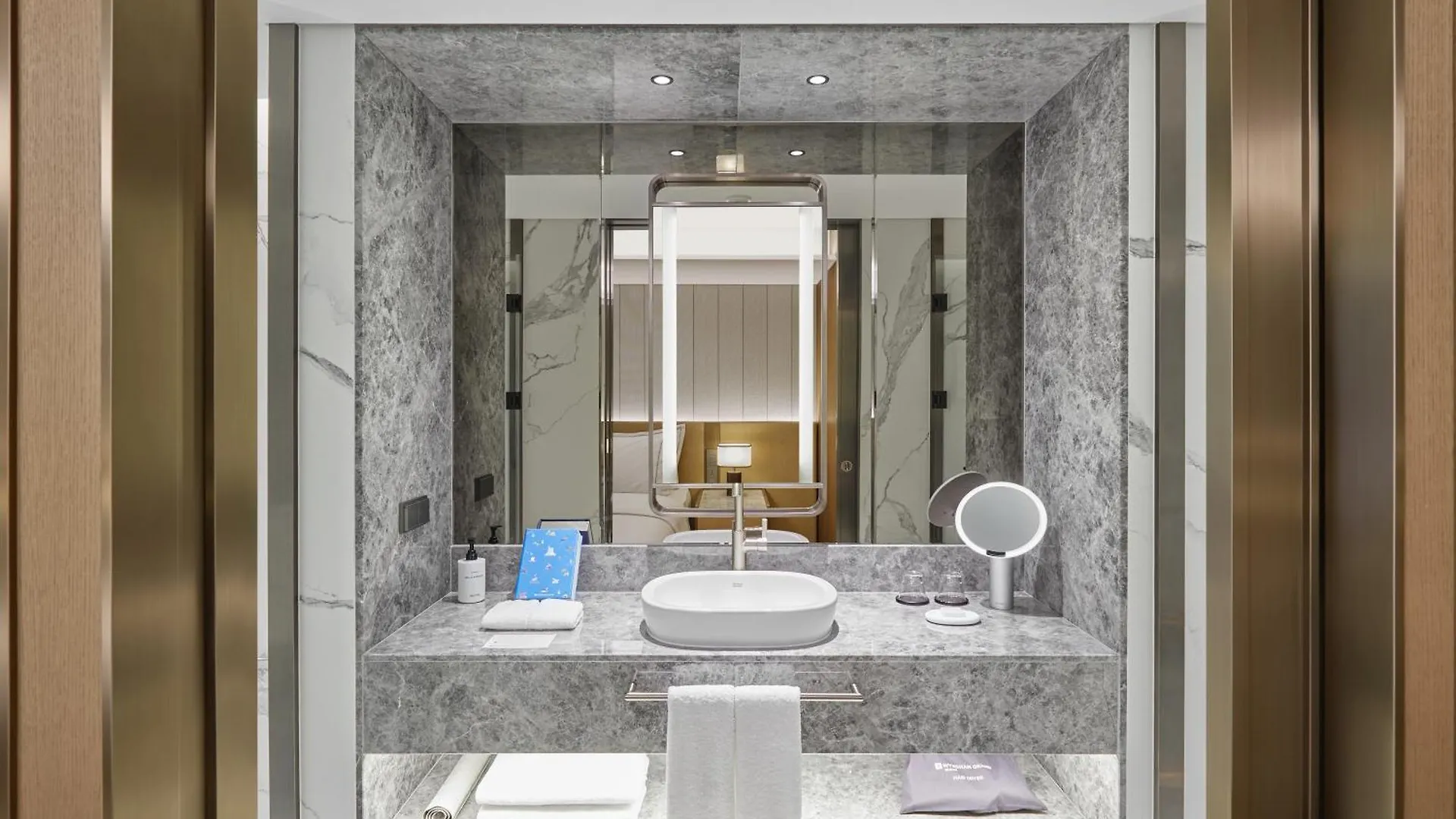 Wyndham Grand Busan Hotel