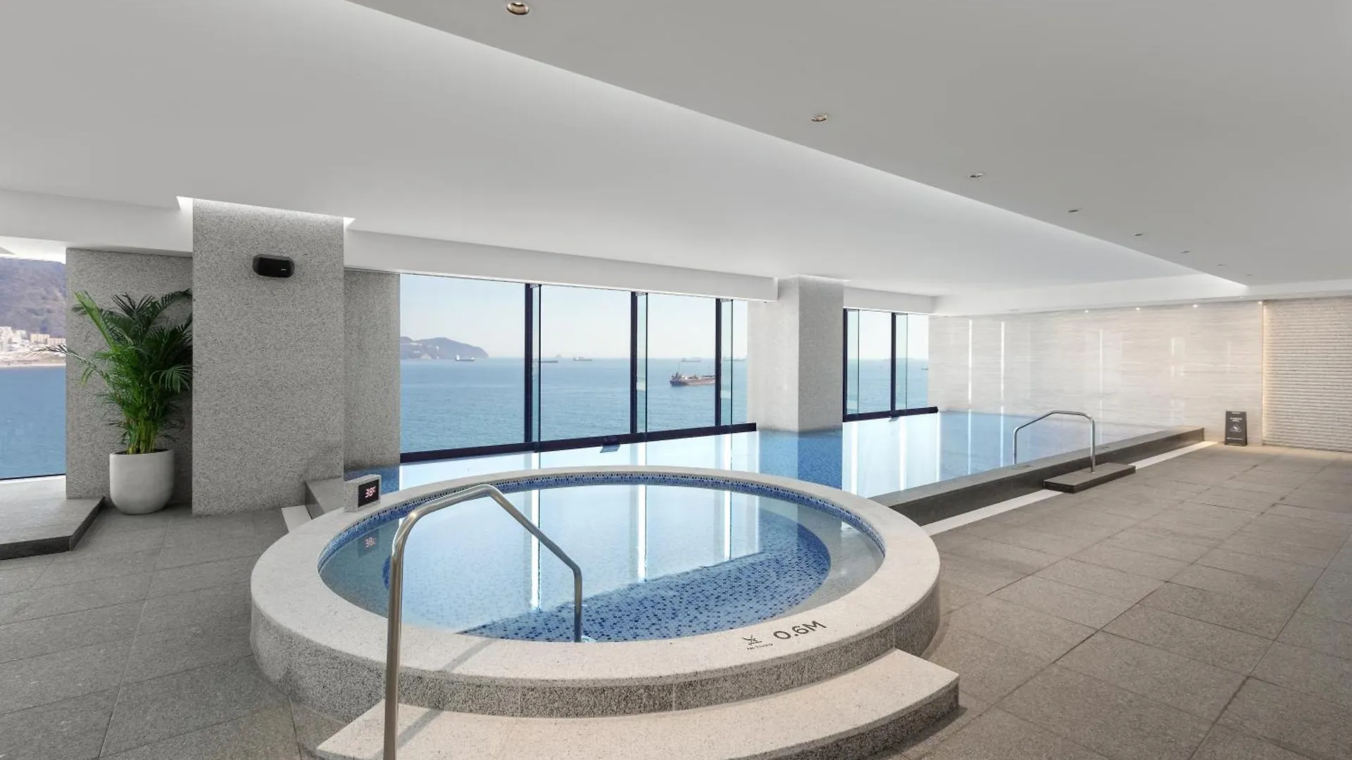 Wyndham Grand Busan Hotel