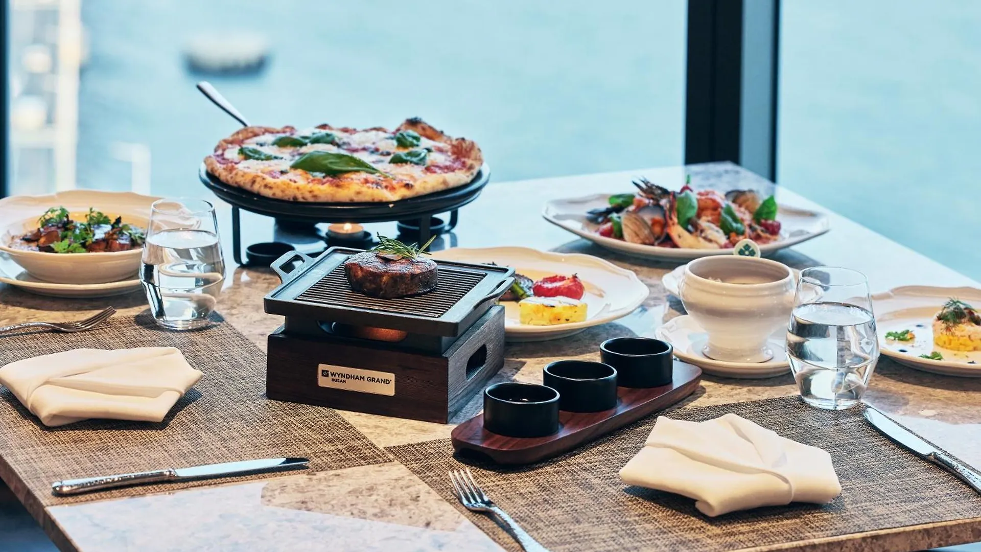 Wyndham Grand Busan