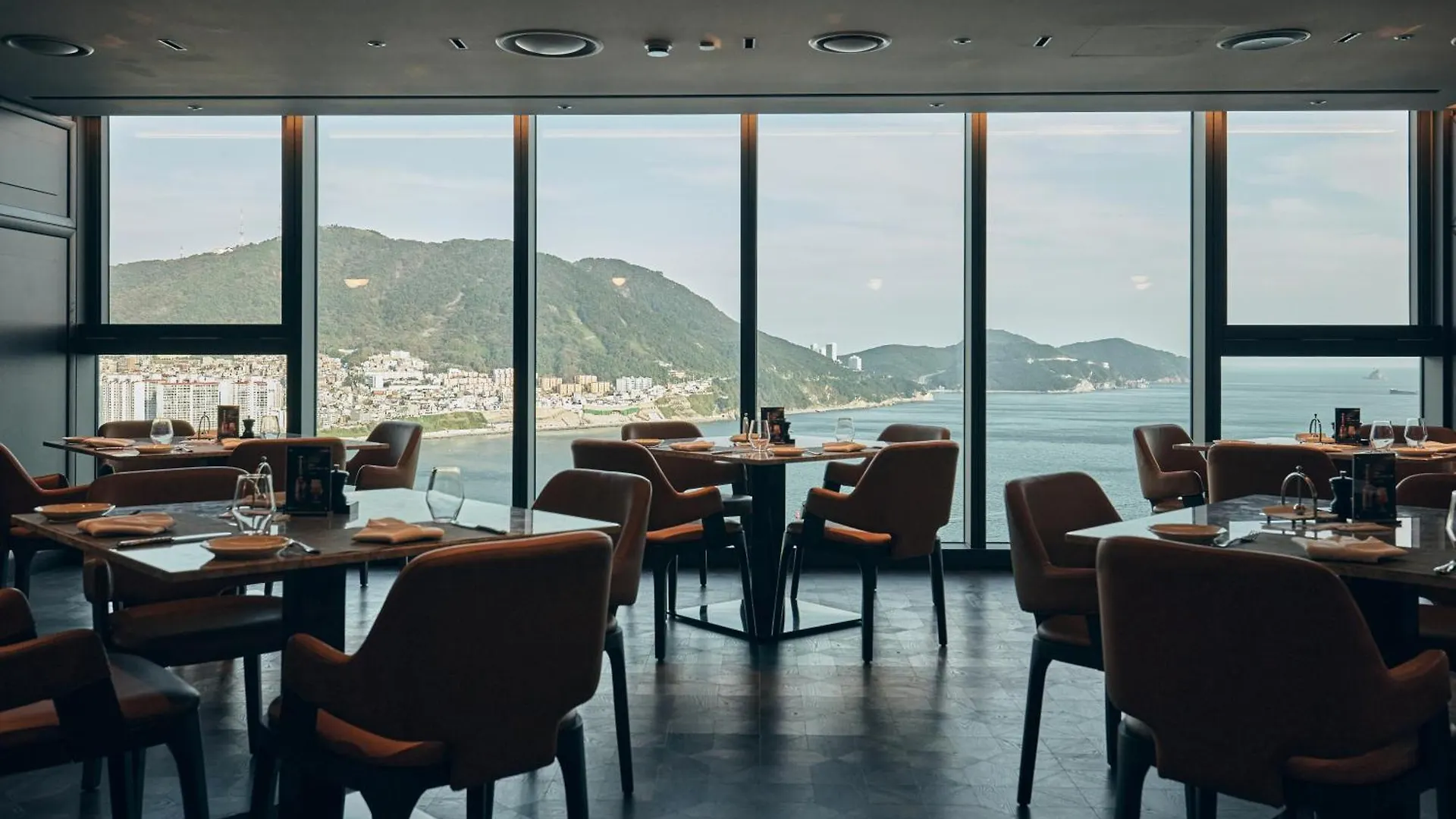 Wyndham Grand Busan